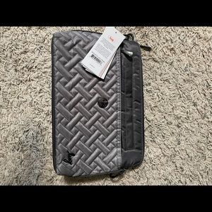 NWT Lug Pirouette - Pearl Grey/Gunmetal Grey